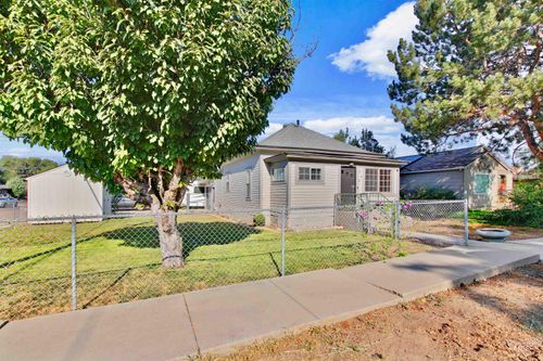223 S Elder St, Nampa, ID, 83686-5203 | Card Image