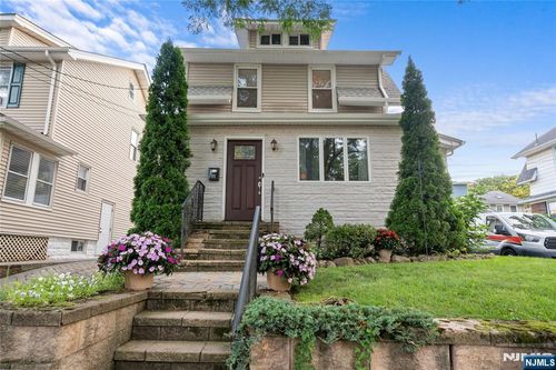 171 Oak Ridge Ave, Nutley, NJ, 07110-2732 | Card Image