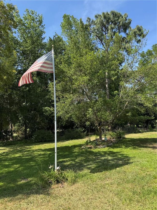 Flag pole | Image 24