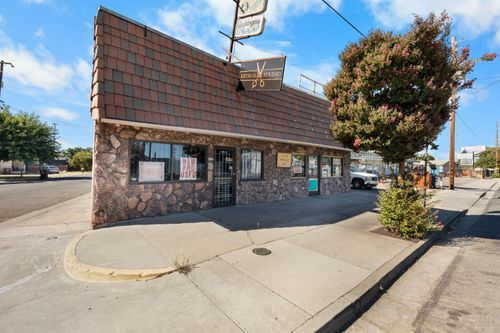 2359 Waterloo Rd, Stockton, CA, 95205-2952 | Card Image