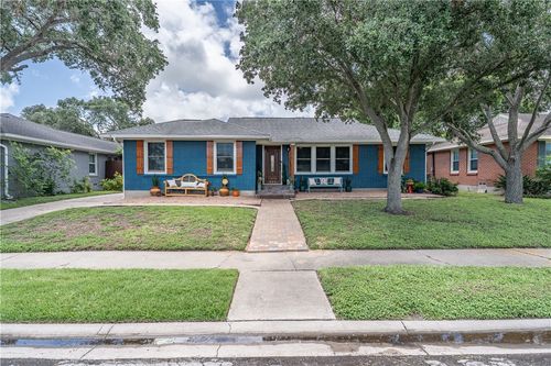 521 Brawner Pkwy, Corpus Christi, TX, 78411-2351 | Card Image