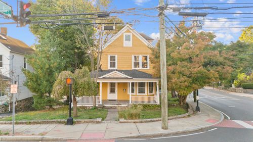 apt-2-1148 Hope St, Stamford, CT, 06907-1863 | Card Image