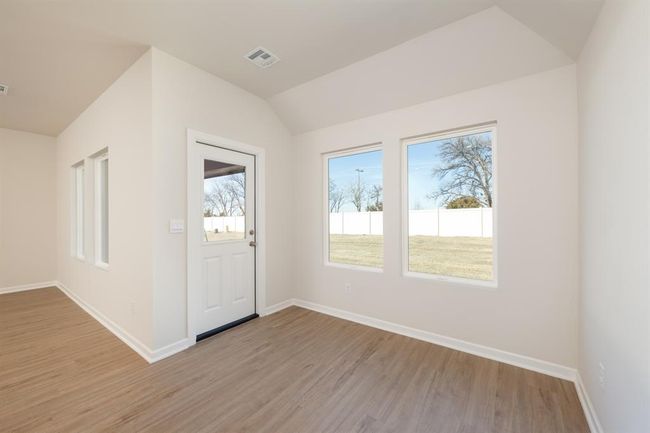 1213 E Stetson Ln, House other with 3 bedrooms, 2 bathrooms and null parking in Mustang OK | Image 7