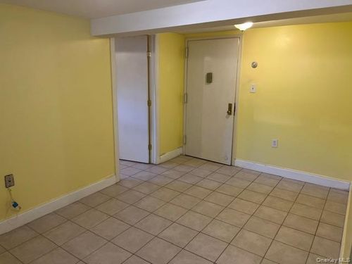 3617 21st Avenue, New York, NY, 11105 | Card Image