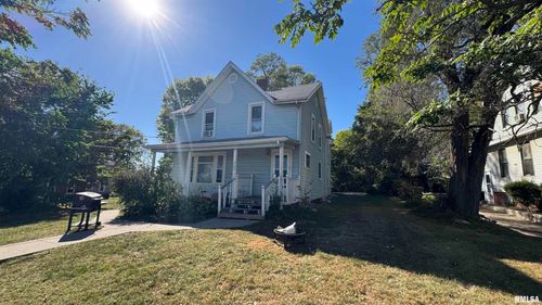 260 N Broad St, Galesburg, IL, 61401-4533 | Card Image