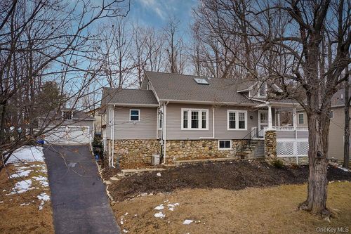 1716 Westchester Ave, Peekskill, NY, 10566-3138 | Card Image