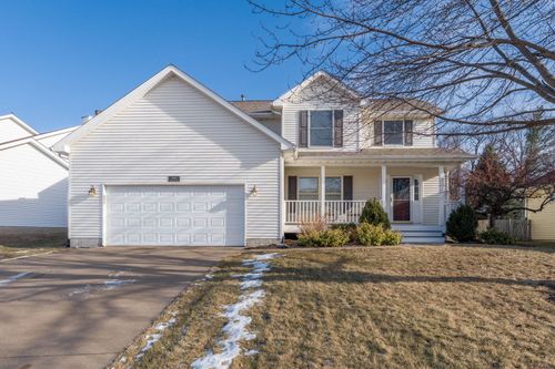 1955 Plum Tree Rd, Bettendorf, IA, 52722-8227 | Card Image