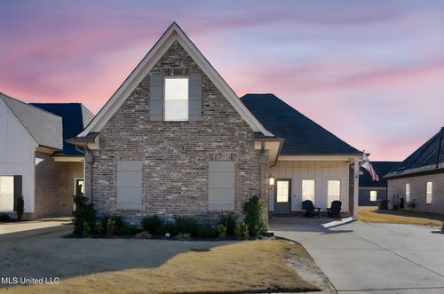 5185 Watson View Dr, Nesbit, MS, 38651-2609 | Card Image
