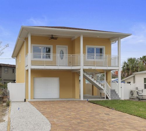 13122 4th Street E, Madeira Beach, FL, 33708 | Card Image