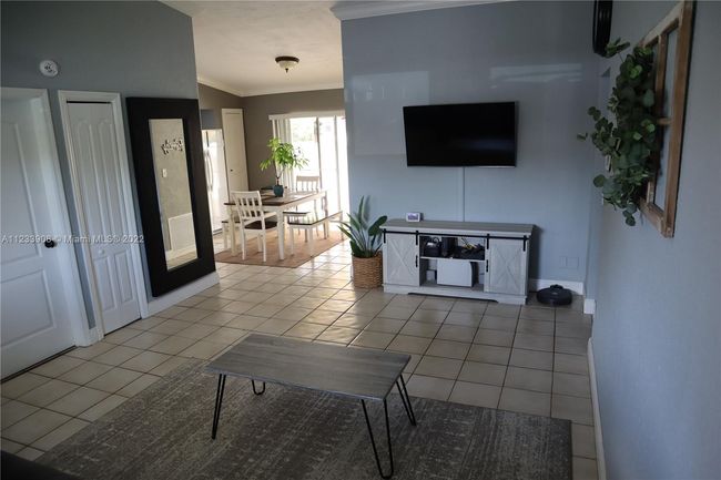 11900 - 11900 Sw 110th Street Cir E, Home with 3 bedrooms, 1 bathrooms and null parking in Miami FL | Image 6