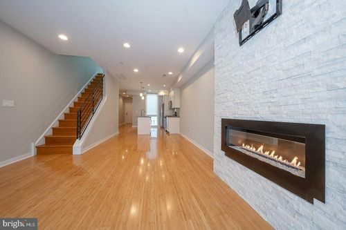 d-1815 Wylie St, PHILADELPHIA, PA, 19130-2100 | Card Image