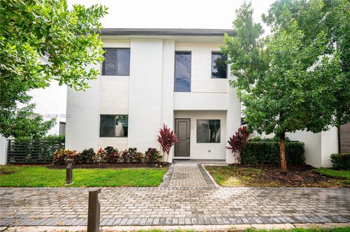 4332 Nw 81st Ave, Doral, FL, 33166-5802 | Card Image