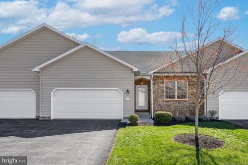 216 Rosewood Cove, BELLEFONTE, PA, 16823 | Card Image