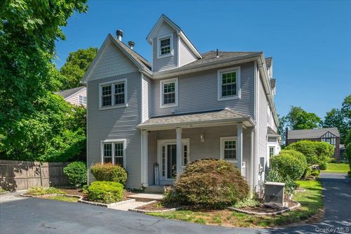 76 Smith Ave, Nyack, NY, 10960-4734 | Card Image