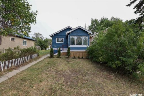 1535 Cameron St, Regina, SK, S4T2T7 | Card Image