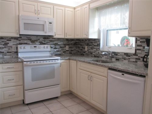 d112-6531 Se Federal Hwy, Stuart, FL, 34997 | Card Image