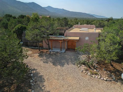21 Two Rock Rd, Questa, NM, 87556-9720 | Card Image