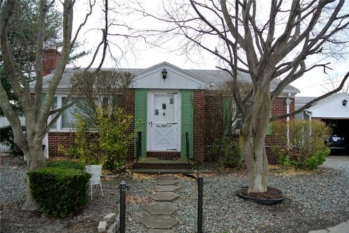 186 Fiat Ave, Cranston, RI, 02910-2510 | Card Image