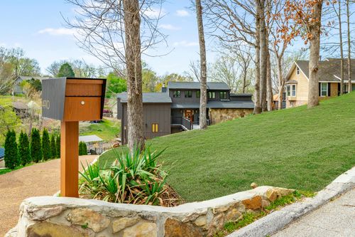 4910 Shoreline Dr, Chattanooga, TN, 37416-1730 | Card Image