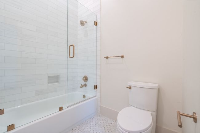 1605 S Main St, House other with 3 bedrooms, 4 bathrooms and 5 parking in Georgetown TX | Image 26
