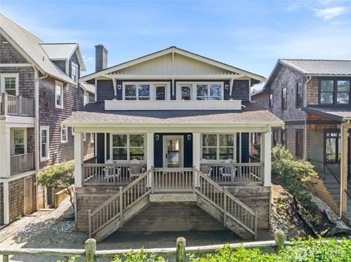 33 N Glen Ln, Pacific Beach, WA, 98571 | Card Image