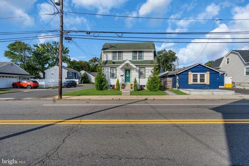 1319 Union Ave, Union Beach, NJ, 07735-3427 | Card Image