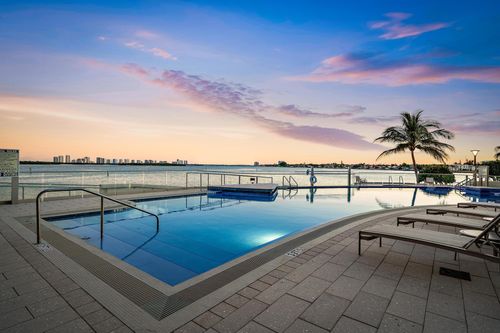 251-100 Lakeshore Dr, North Palm Beach, FL, 33408-3679 | Card Image