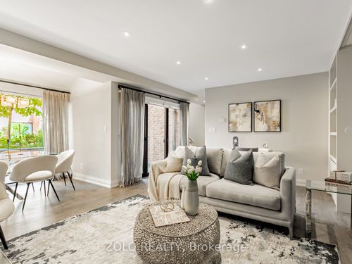 109-10 Walker Ave, Toronto, ON, M4V1G2 | Card Image