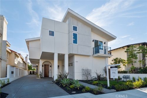 b-2212 Gates Ave, Redondo Beach, CA, 90278-2026 | Card Image