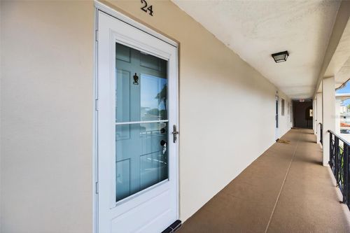 apt-24-10351 Regal Dr, LARGO, FL, 33774-4905 | Card Image
