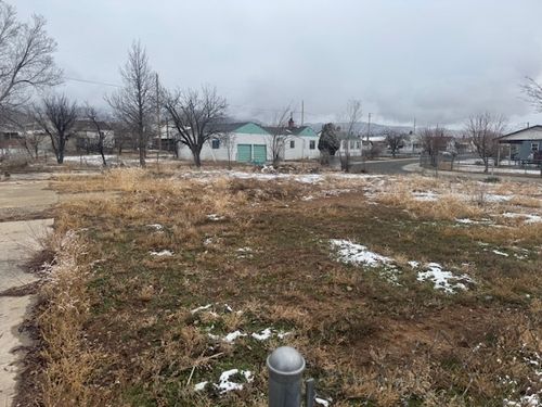 121 8th W, East Carbon, UT, 84520-7707 | Card Image