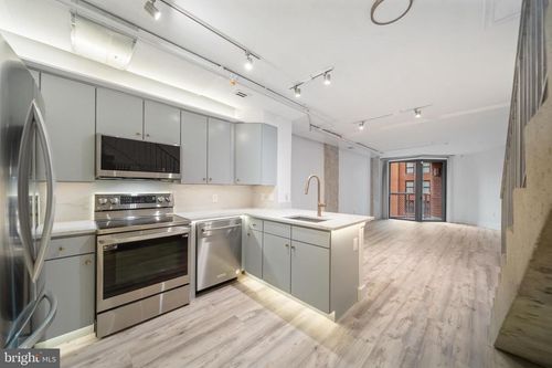 apt-856-616 E St Nw, WASHINGTON, DC, 20004-2274 | Card Image