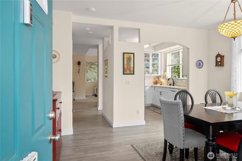 a-205-7009 196th St Sw, Lynnwood, WA, 98036-4409 | Card Image