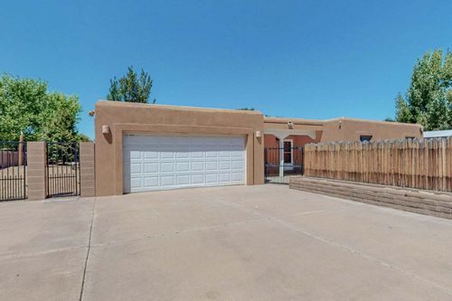 501 Calle De La Angel, Bernalillo, NM, 87004-9184 | Card Image