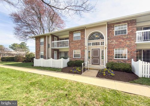 apt-201-1954 Kennedy Dr, MCLEAN, VA, 22102-4757 | Card Image