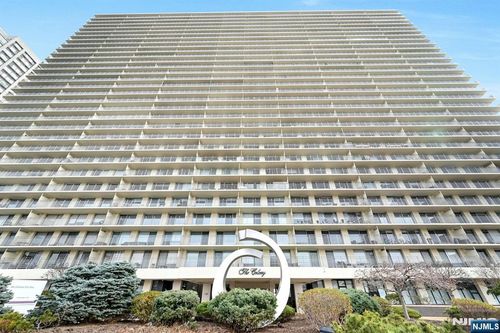 1530 Palisade Ave, Fort Lee, NJ, 07024-5471 | Card Image