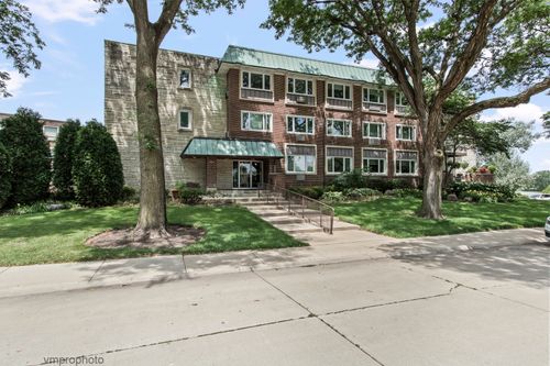 303-2812 E Bel Aire Dr, Arlington Heights, IL, 60004-6672 | Card Image