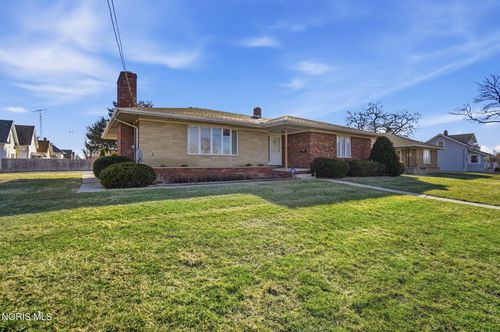 611 Miami St, Toledo, OH, 43605-2231 | Card Image