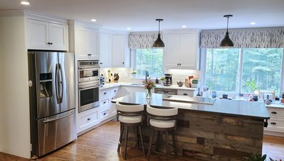 Kitchen overlooks private back yard | Image 3