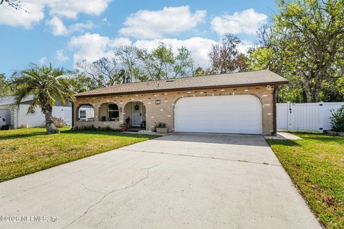 28 Aaron Cir, ORMOND BEACH, FL, 32174-7372 | Card Image