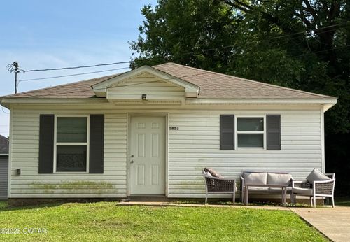 1851 Harris St, Dyersburg, TN, 38024-3510 | Card Image