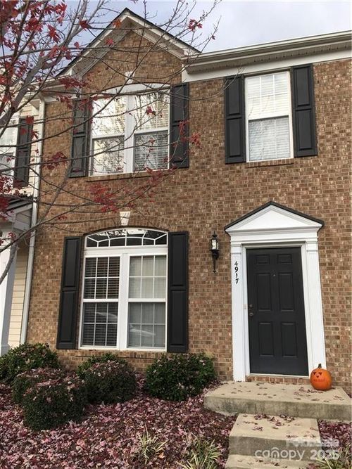 4917 Sunburst Ln, Charlotte, NC, 28213-4244 | Card Image