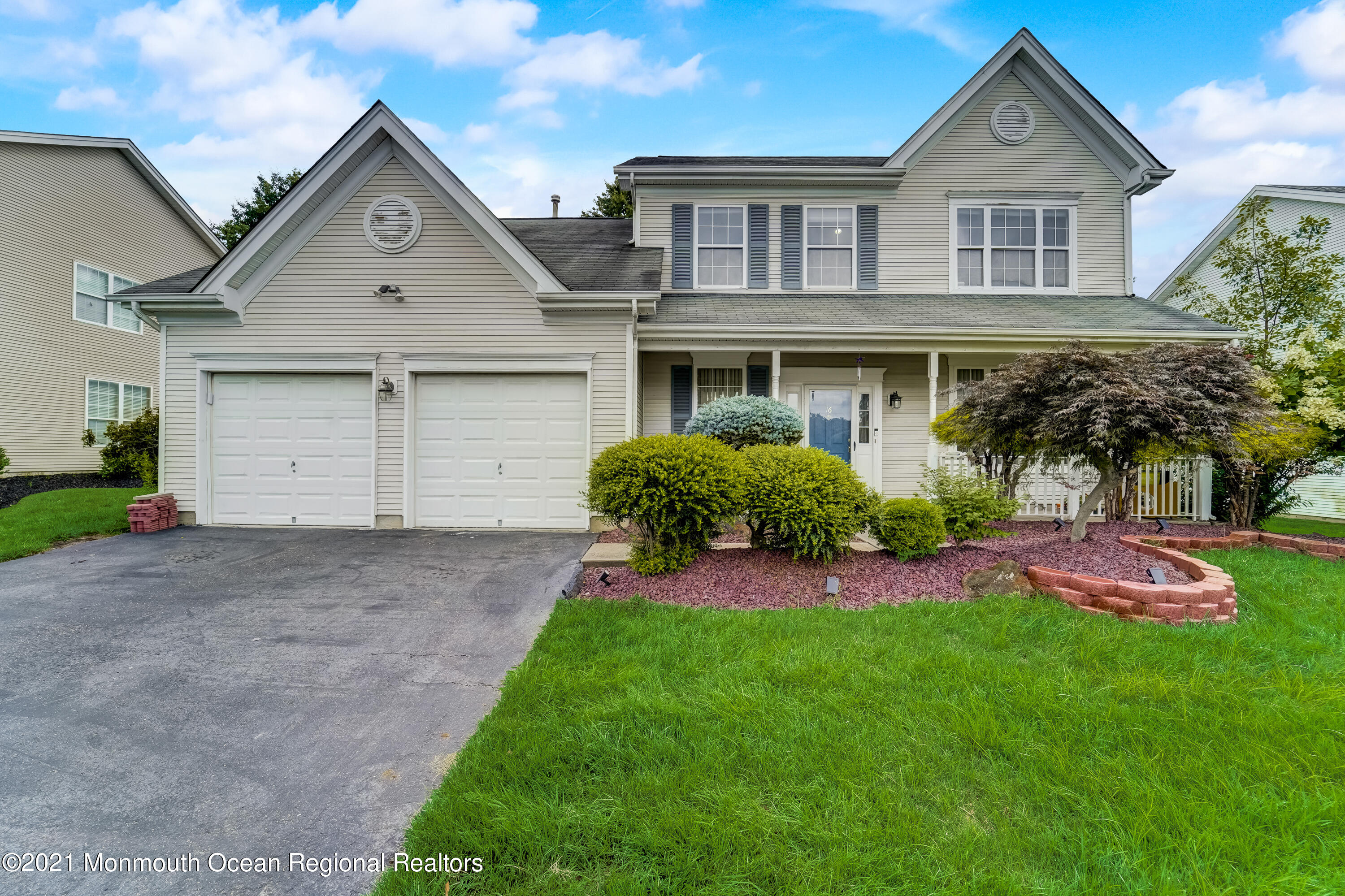 16 Mountain Laurel Road, Sold in Zoocasa