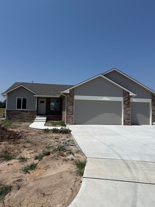 2349 S Saddle Cir, Wichita, KS, 67235 | Card Image