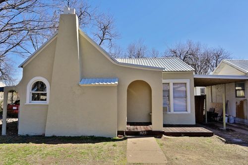 825 Palm St, Abilene, TX, 79602-2440 | Card Image