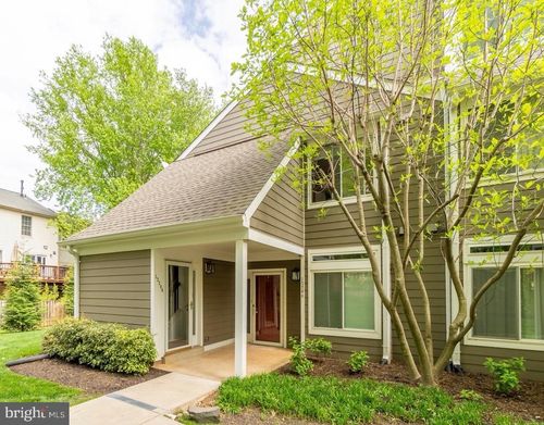 530-12206 Fort Buffalo Cir, FAIRFAX, VA, 22033-2831 | Card Image