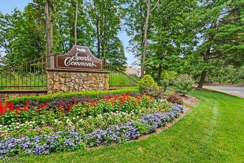 143-143 Wagon Wheel Rd, Sparta, NJ, 07871-1758 | Card Image