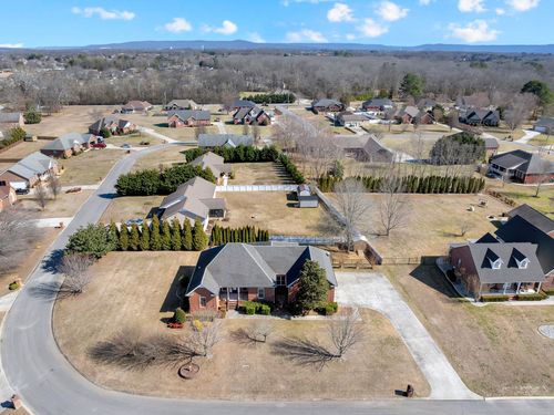 225 Crimson Dr, Winchester, TN, 37398-6412 | Card Image