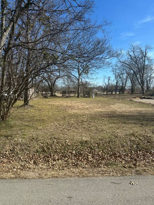 913 S Catherine St, Terrell, TX, 75160-4505 | Card Image