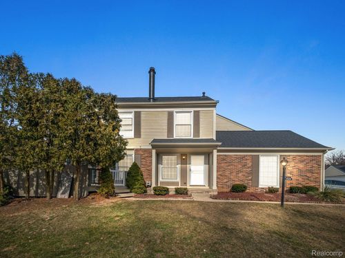 1428 Crescent Ln, Rochester Hills, MI, 48306-4280 | Card Image
